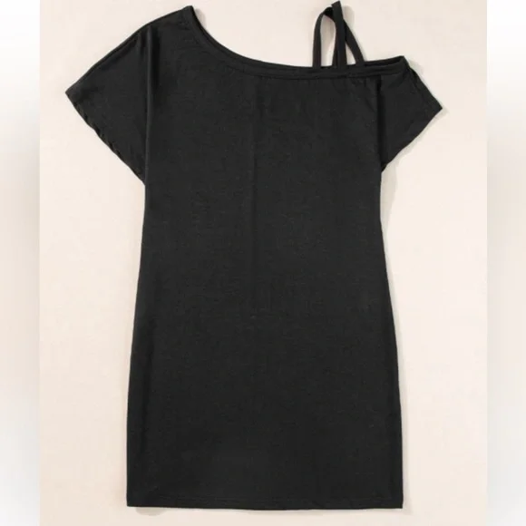 Off Shoulder Loose Fit Dress - Picture 2 of 6